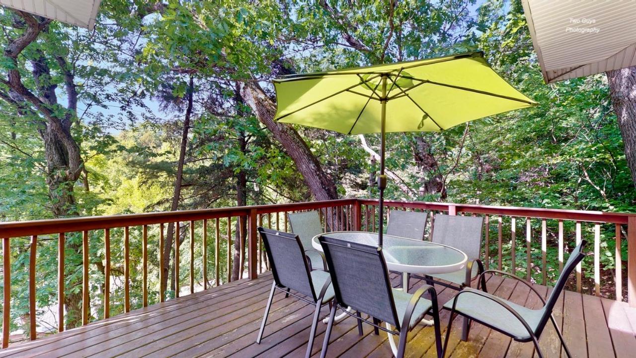 Holiday Hill Resort Saugatuck Eksteriør billede